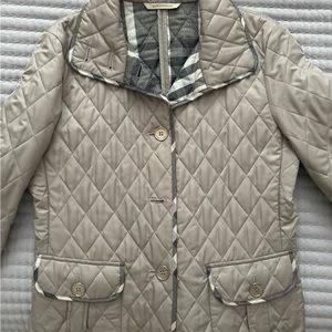 Burberry taupe jacker